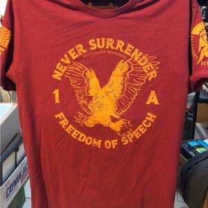 Freedom Of Speech Relentless Defender Red Graphic T-Shirt Size L